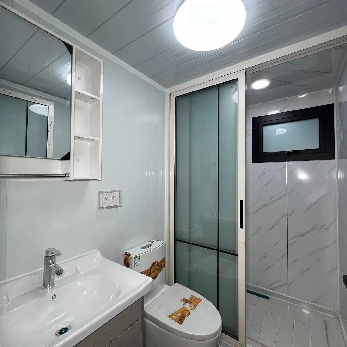 Maison de conteneur pliante à Double aile, maison Portable préfabriquée de 20 pieds 40 pieds avec installations de vie complètes